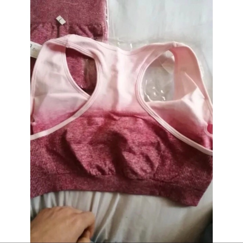 ✨NWT✨ SVOKOR Seamless Ombré Yoga Set - Picture 4 of 7